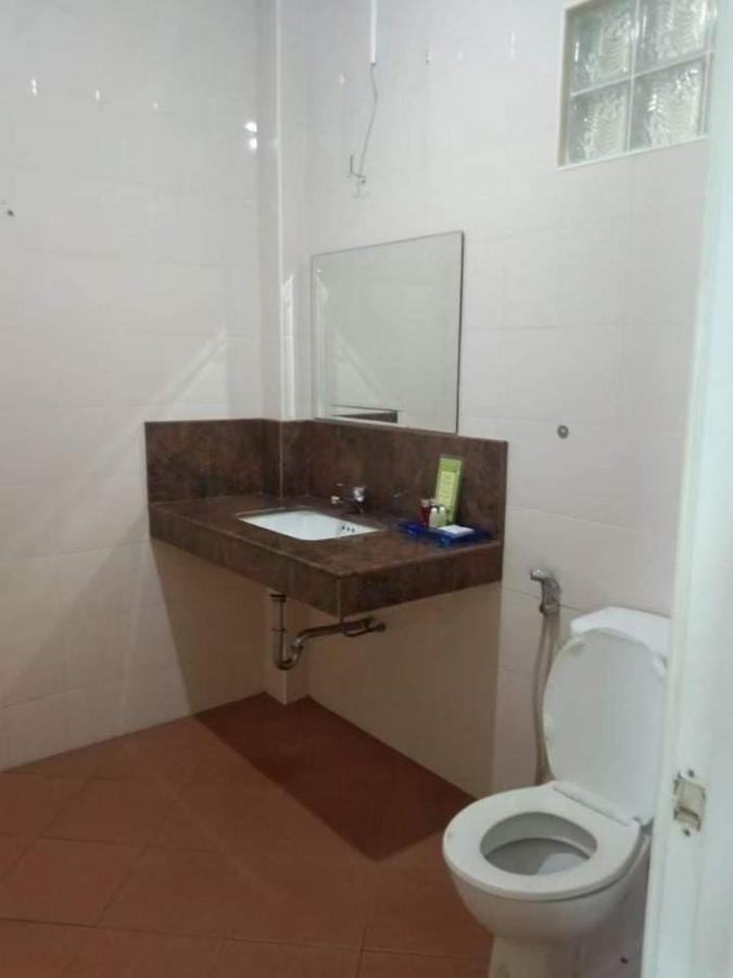 טראט Rock Sand Resort מראה חיצוני תמונה